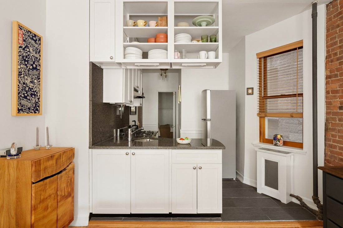 Co Op in New York, New York, United States 4 - 18366963