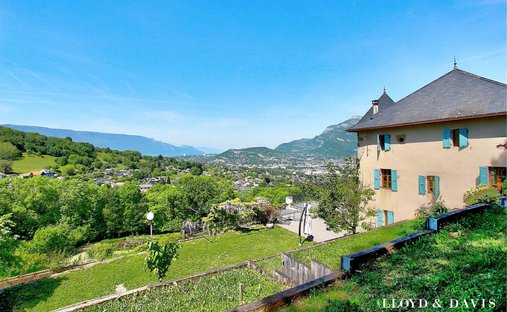 House in Barberaz, Auvergne-Rhône-Alpes, France 1