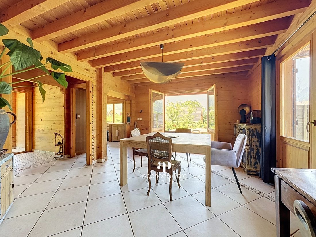 Chalet in Doussard, Auvergne-Rhône-Alpes, France 1 - 18369733