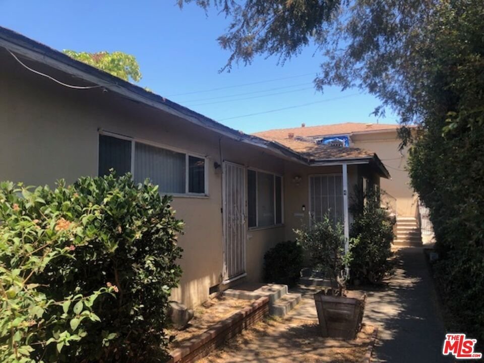 Inglewood, California, United States 5 - 18364880