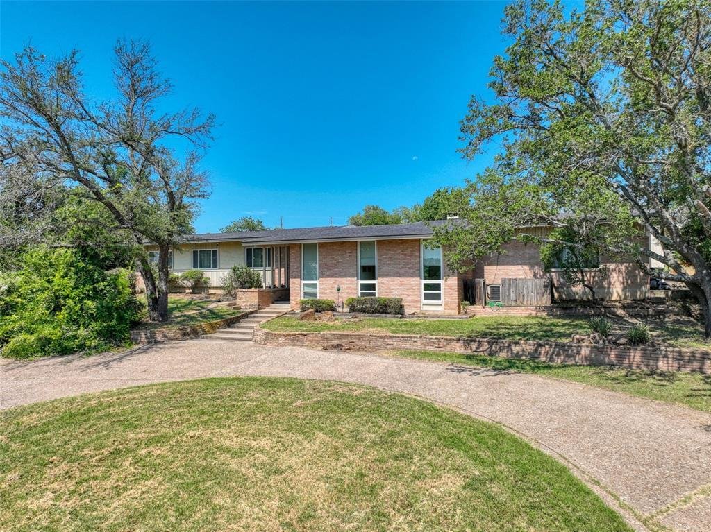 House in Weatherford, Texas, United States 1 - 18366704