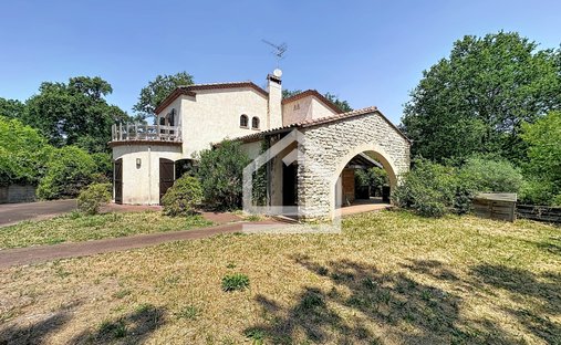 House in Yvrac, Nouvelle-Aquitaine, France 1