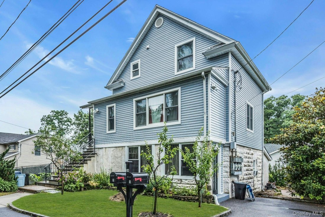 Port Washington, New York, United States 2 - 18366975