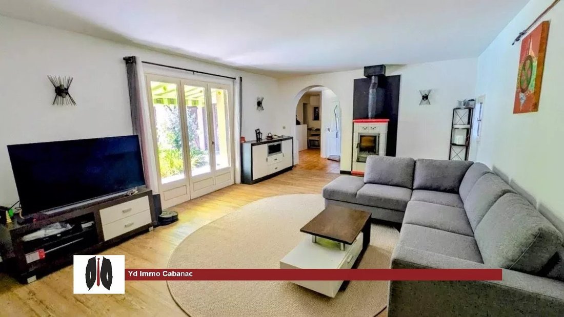 House in Saint-Morillon, Nouvelle-Aquitaine, France 4 - 18363816