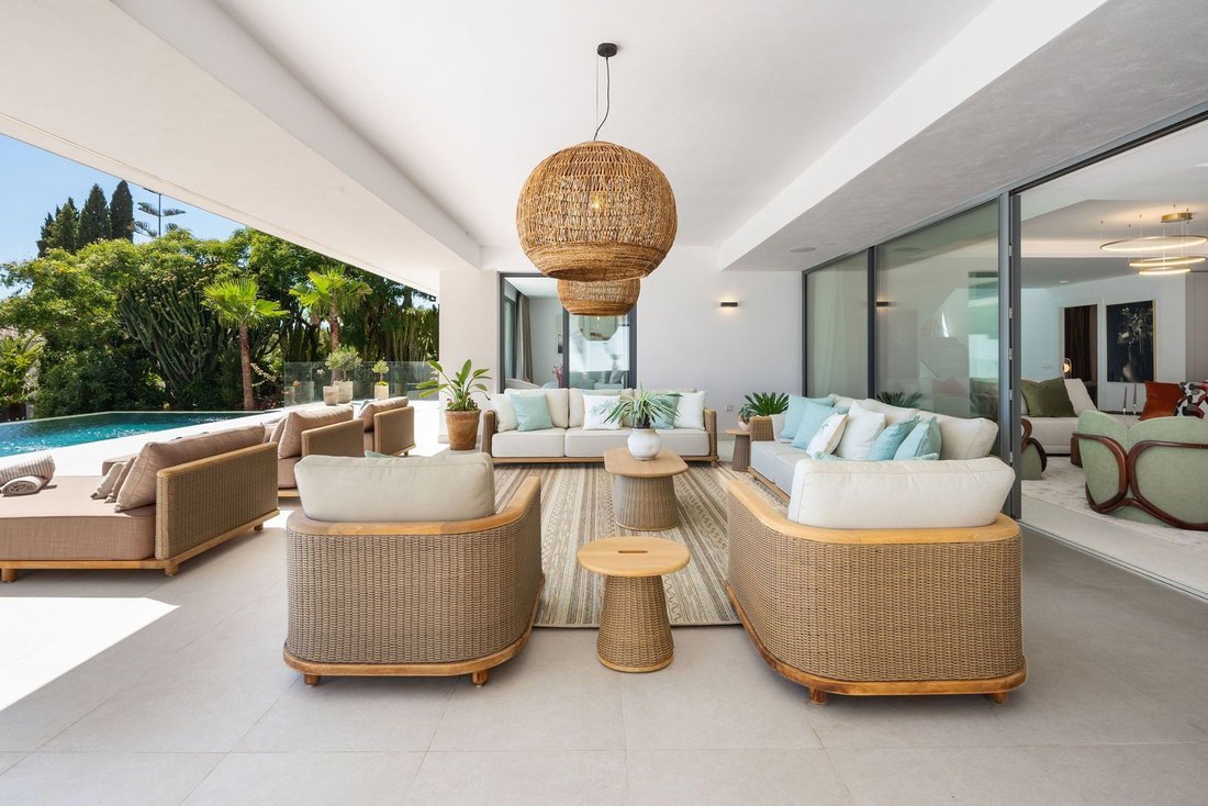 Villa in Elviria-Cabopino, Marbella, Spain 5 - 18118591