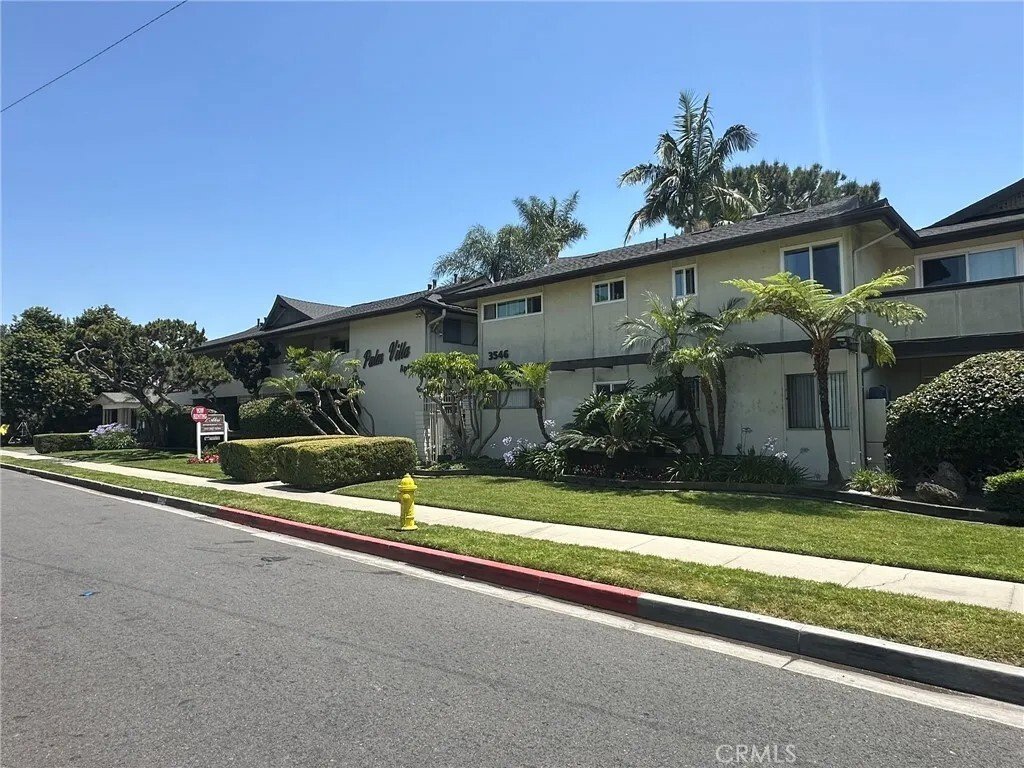Lynwood, California, United States 1 - 18366262