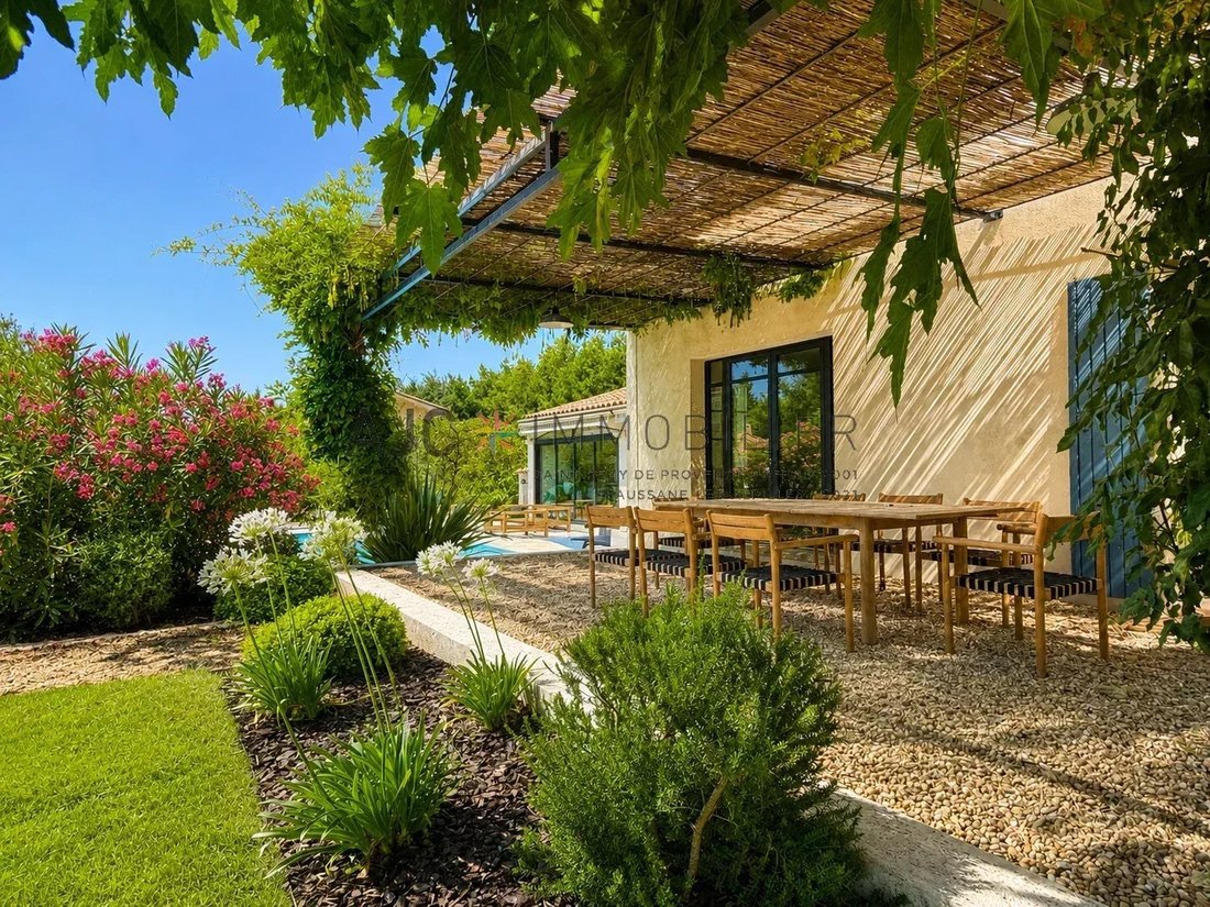 House in Saint-Rémy-de-Provence, Provence-Alpes-Côte d'Azur, France 1 - 18230863