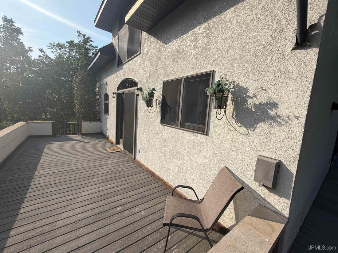 House in Allouez, Michigan, United States 4 - 18366817