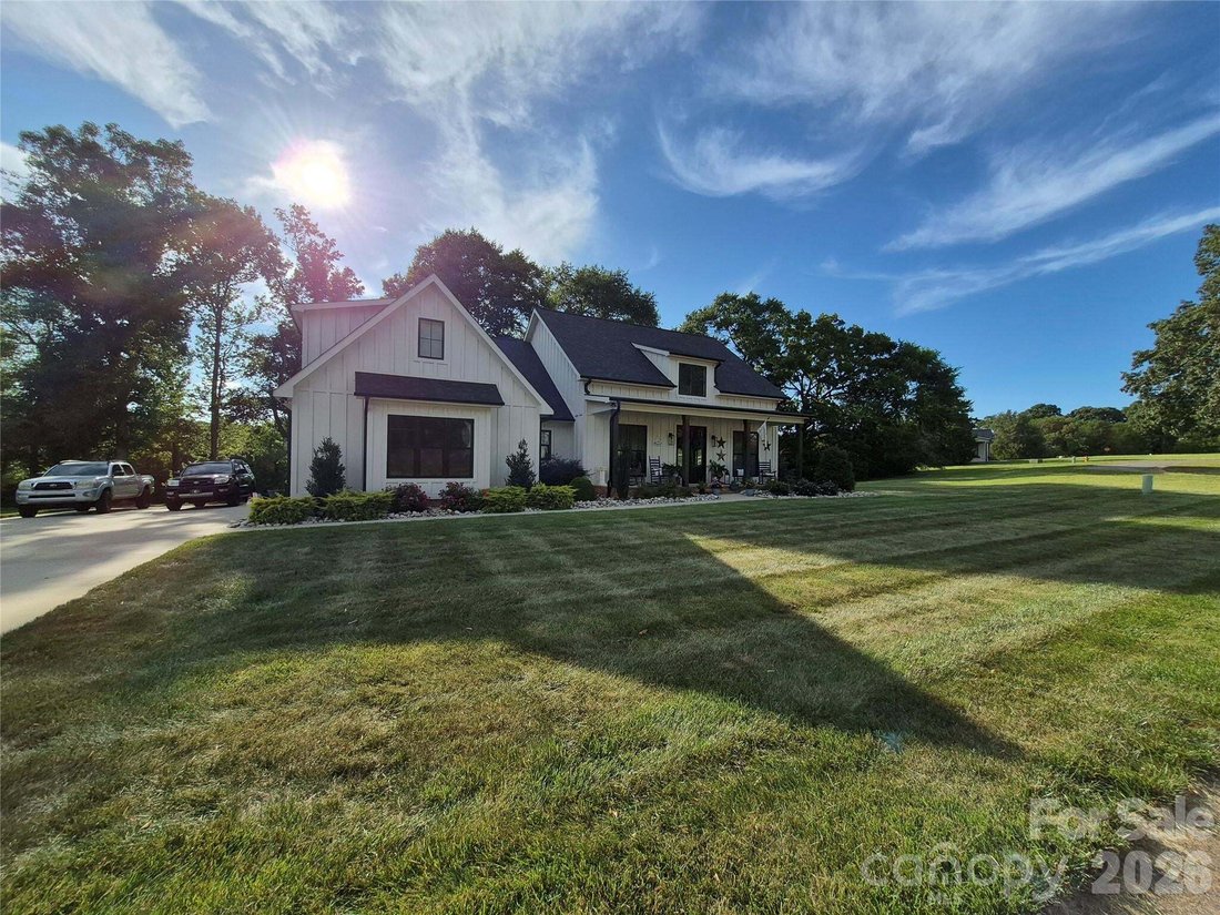 House in Lincolnton, North Carolina, United States 2 - 18369452