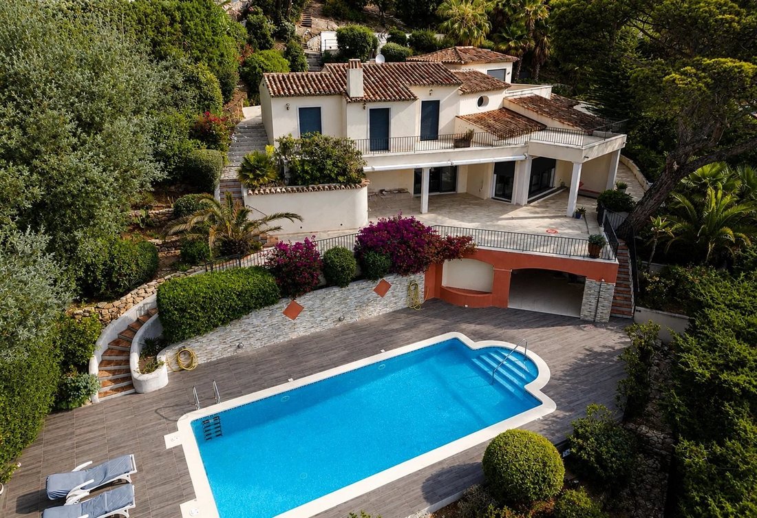 Villa in Nartelle-Noyer-Bellevue-bd des Sardinaux, Sainte-Maxime, France 4 - 18363932