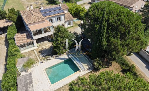 House in Caumont-sur-Durance, Provence-Alpes-Côte d'Azur, France 1