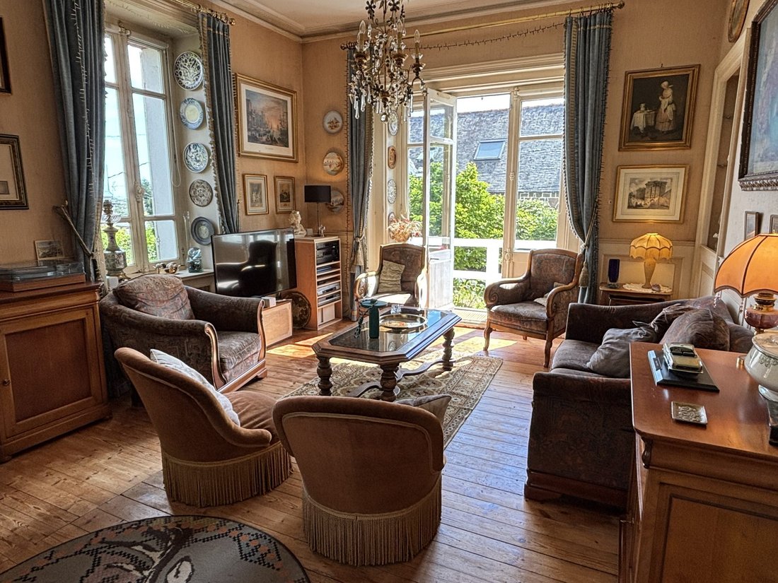 Estate in La Tour d'Auvergne, Saint-Brieuc, France 4 - 18369739
