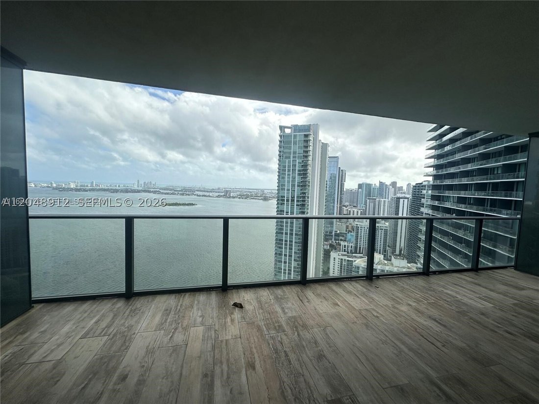 Condo in Miami, Florida, United States 4 - 18362606