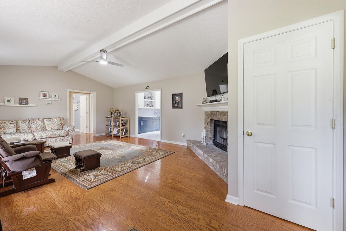 House in Lawrenceburg, Kentucky, United States 5 - 18365338
