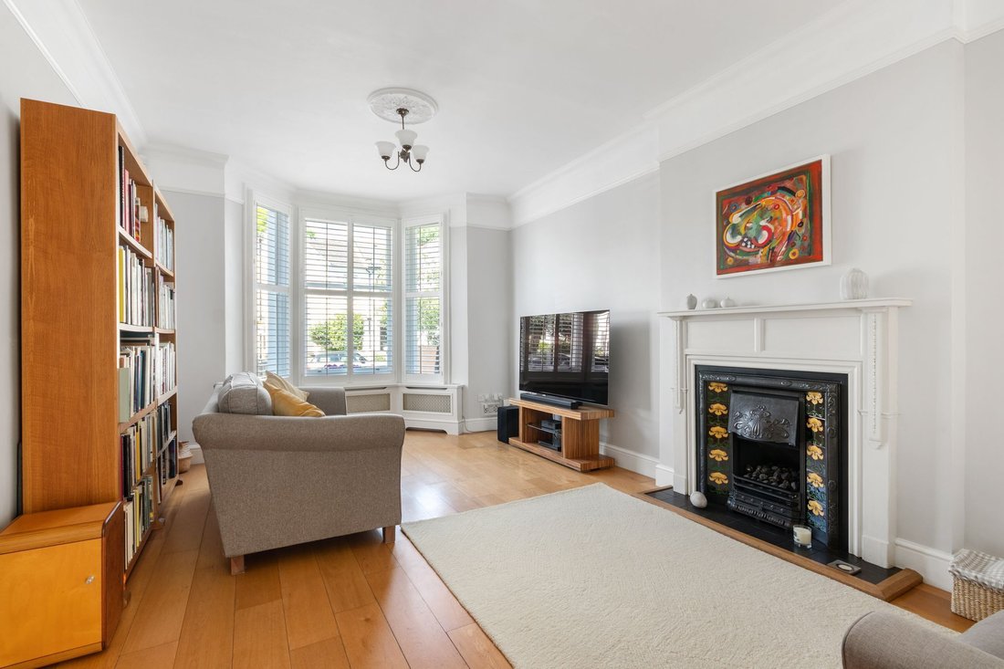 House in Gunnersbury, Hounslow, England 1 - 18350887