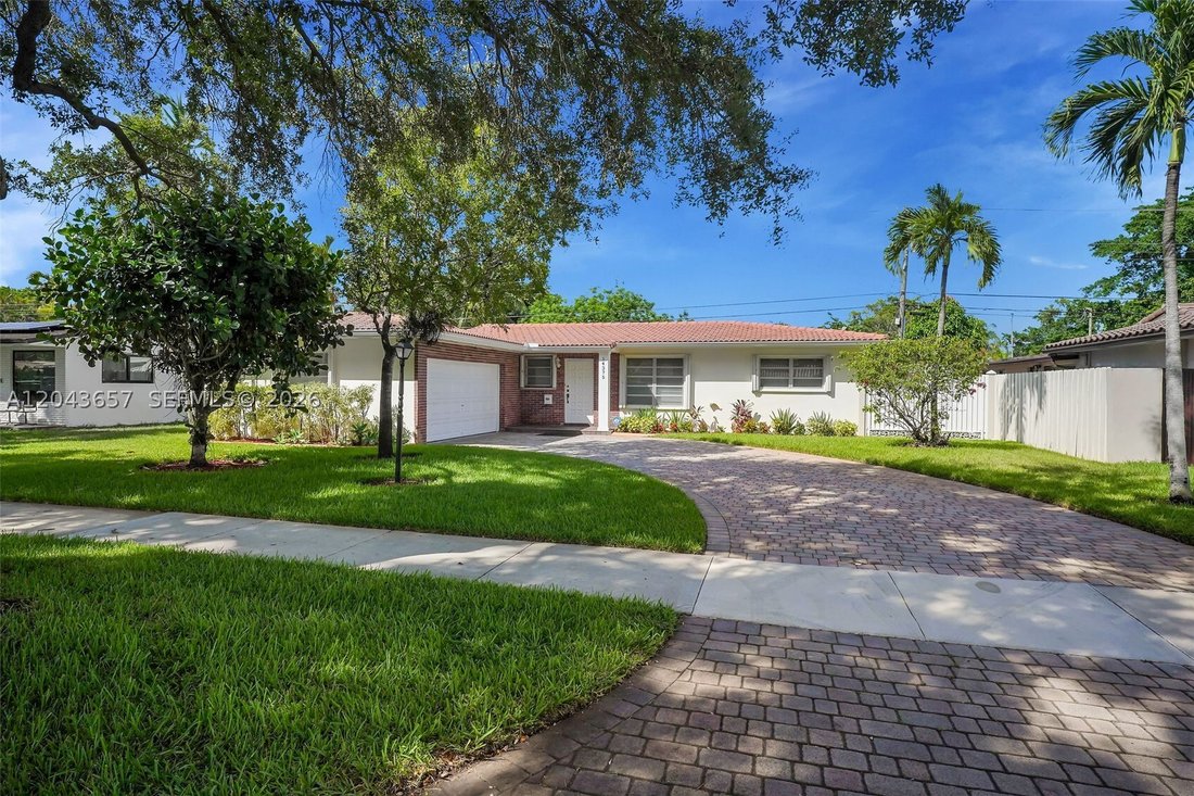 House in Miami Lakes, Florida, United States 1 - 18366140