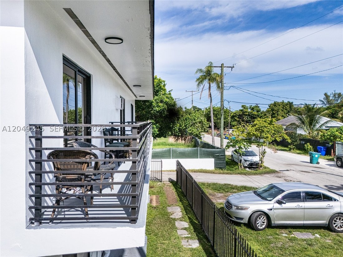 Miami, Florida, United States 4 - 18366122