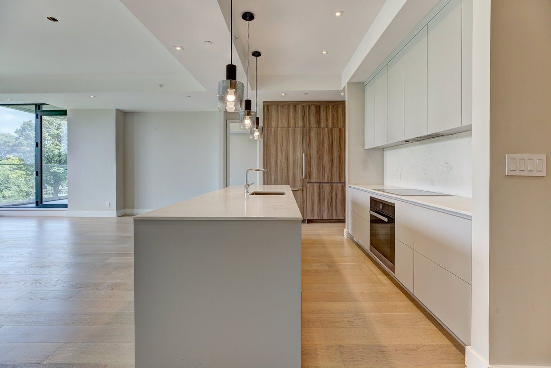 Apartment in Laval, Quebec, Canada 3 - 18362213