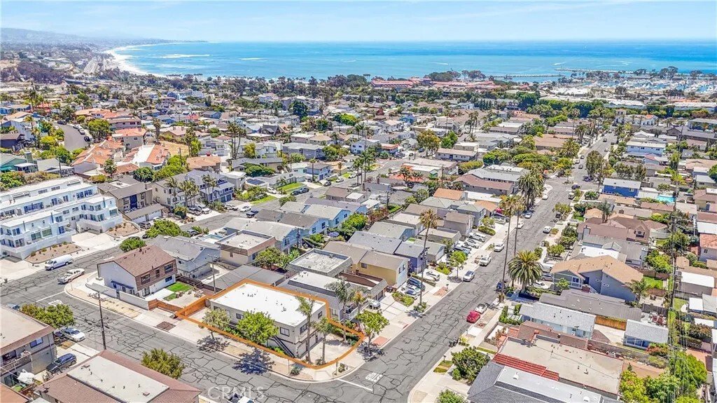 Dana Point, California, United States 1 - 18366327