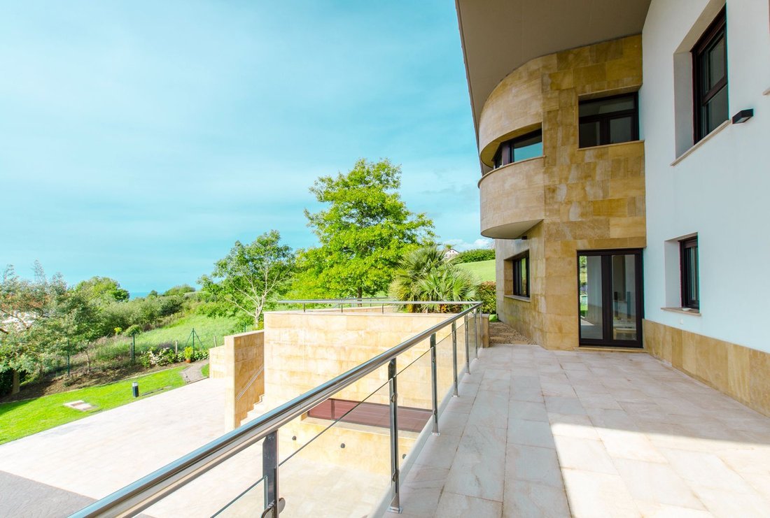 Villa in France 4 - 18366068