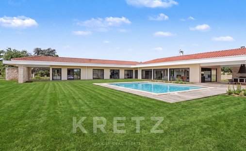 House in Pommevic, Occitania, France 1
