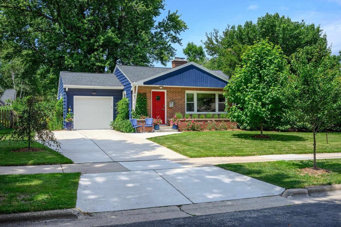 House in Fitchburg, Wisconsin, United States 1 - 18362224
