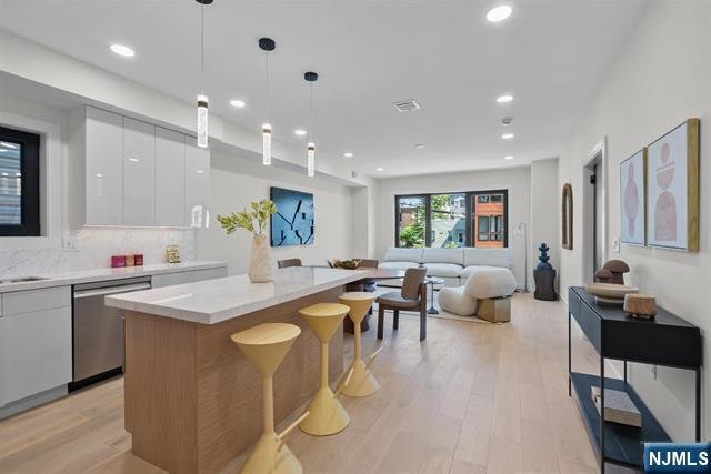 Condo in Jersey City, New Jersey, United States 1 - 18362447