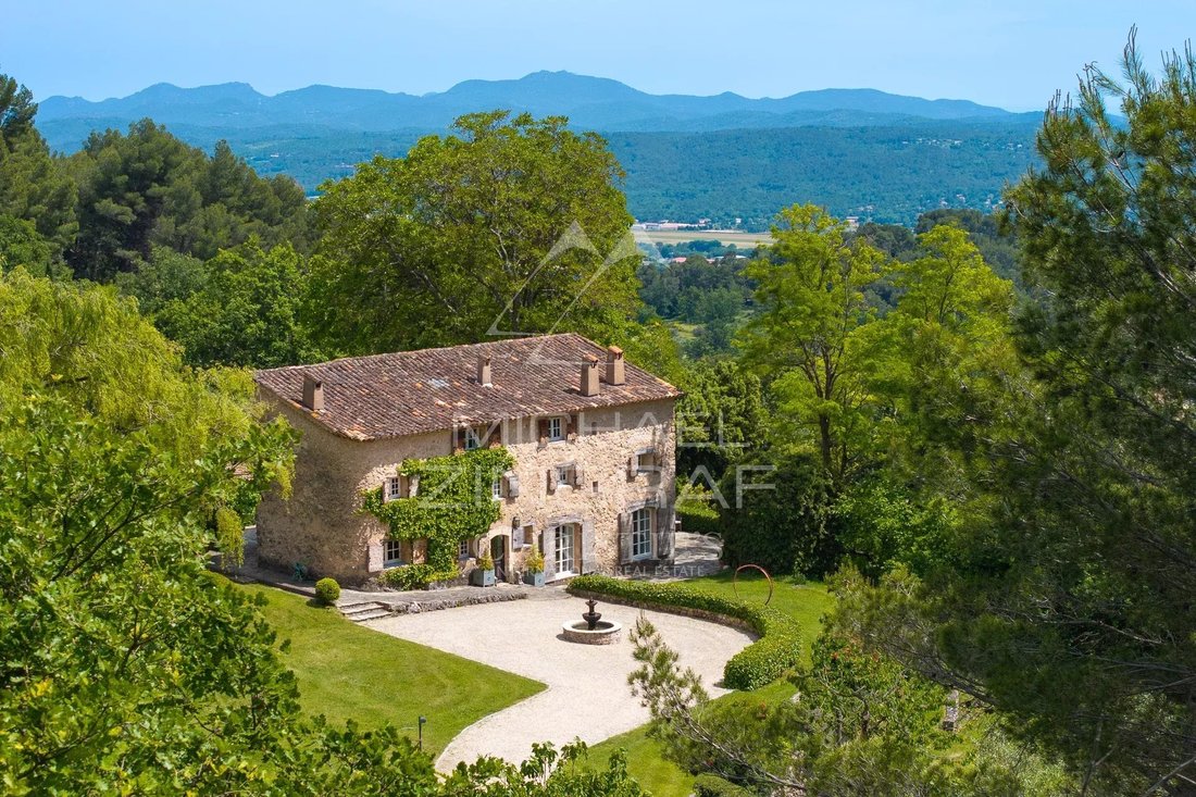 Estate in Seillans, Provence-Alpes-Côte d'Azur, France 1 - 15725151