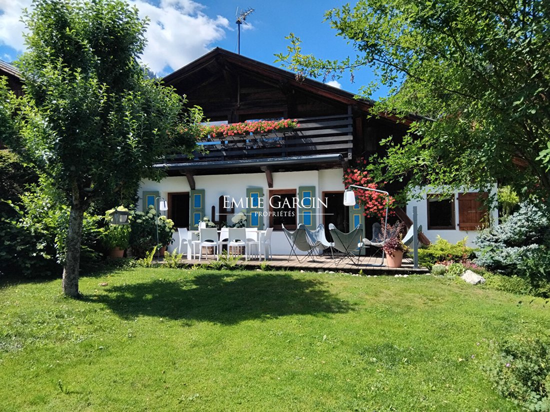 Villa in Praz-sur-Arly, Auvergne-Rhône-Alpes, France 1 - 18367440
