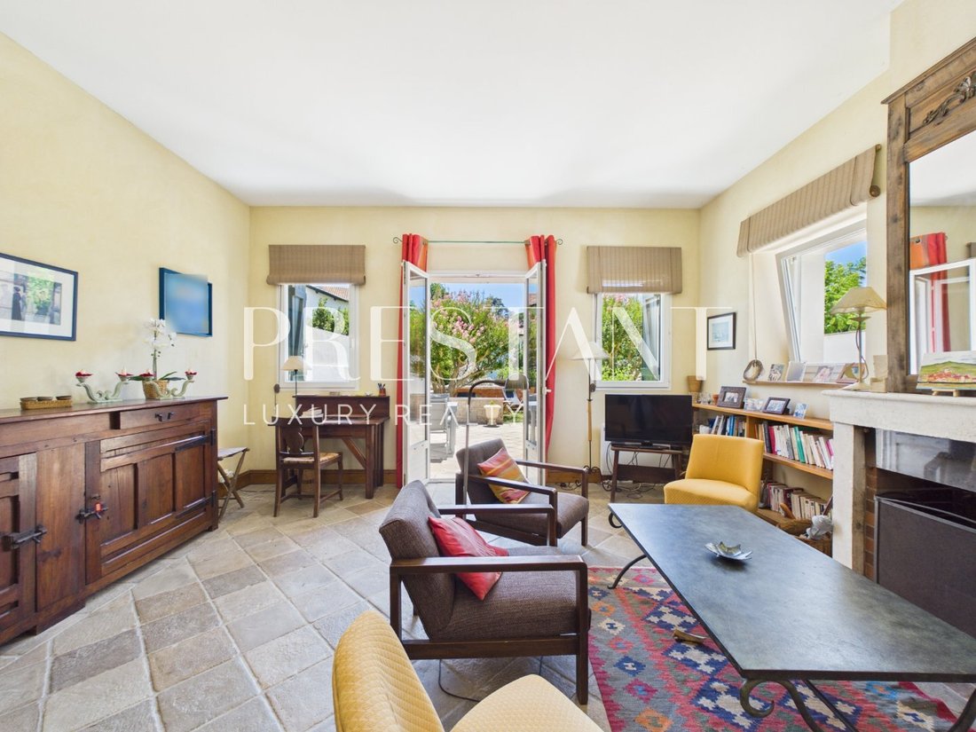 House in Centre Ville, Saint-Jean-de-Luz, France 4 - 18367113