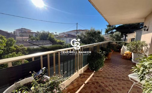 Apartment in Les Paluds-Lauvert, Vallauris, France 1