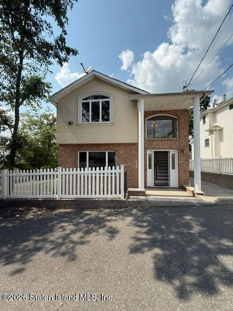 House in New York, New York, United States 1 - 18242634