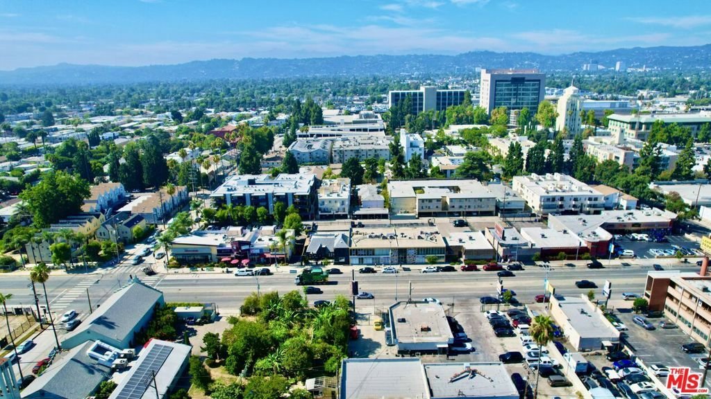 Los Angeles, California, United States 4 - 18364910