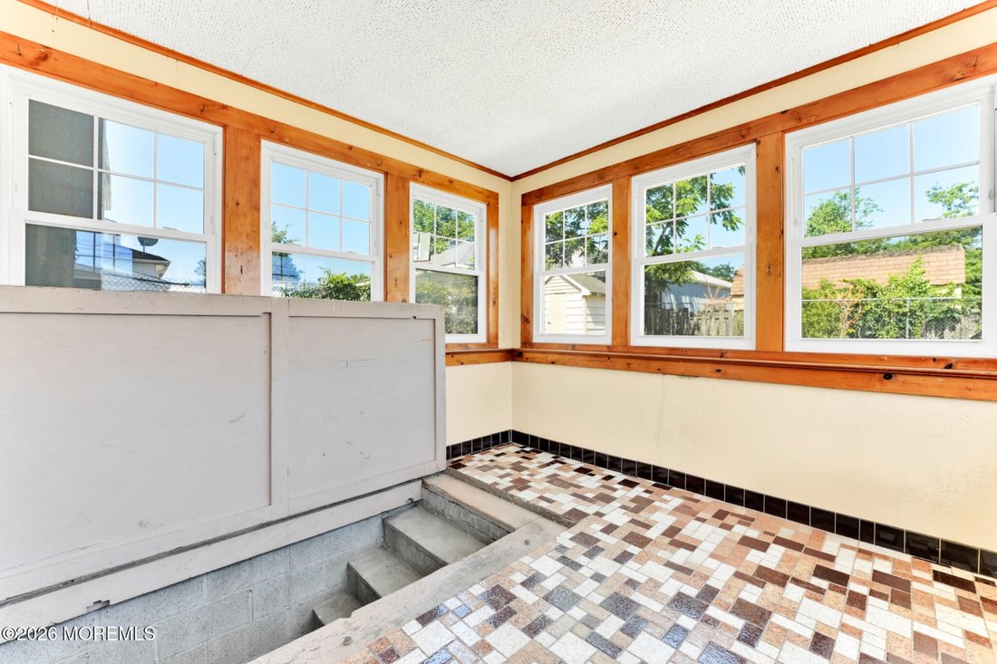 House in Union Beach, New Jersey, United States 4 - 18222410