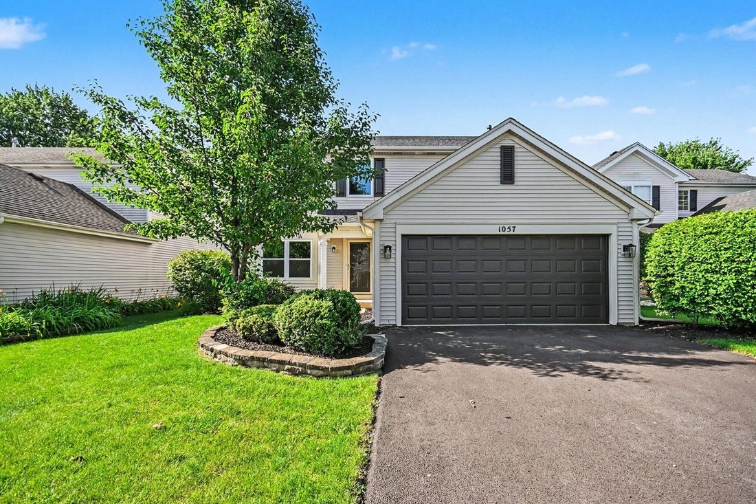 House in Aurora, Illinois, United States 1 - 18365578