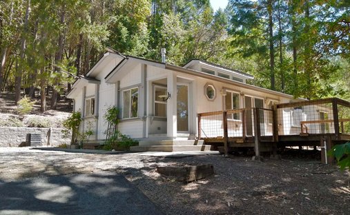 Land in Grants Pass, Oregon, United States 1