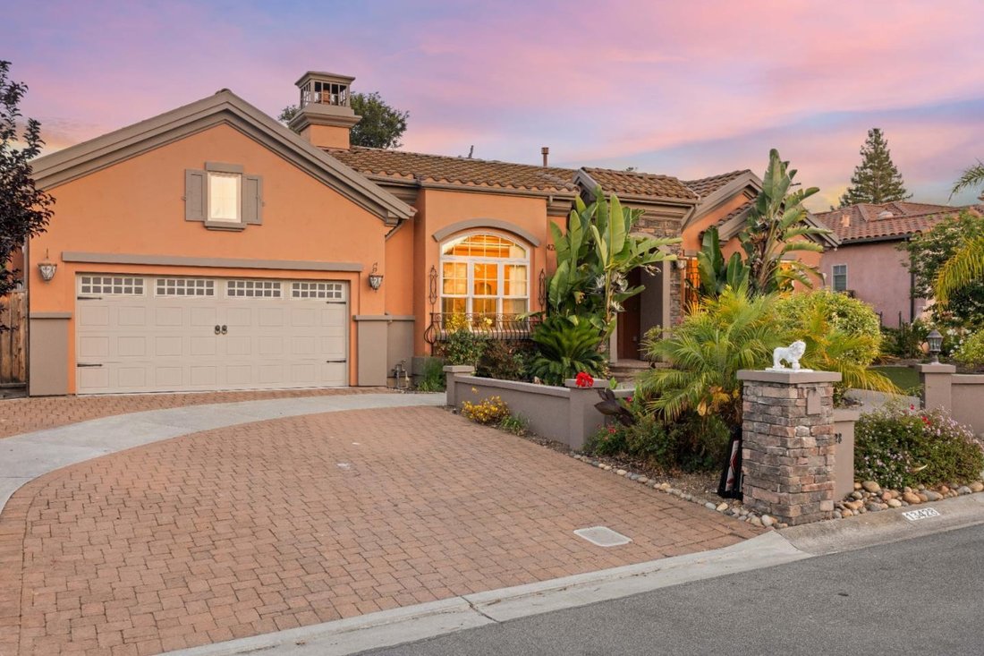 House in Saratoga, California, United States 3 - 18362509