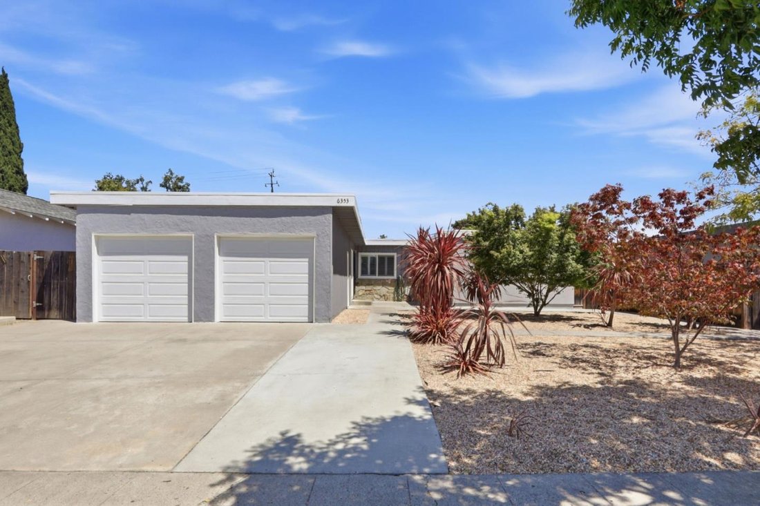 Apartment in Cupertino, California, United States 1 - 18366061