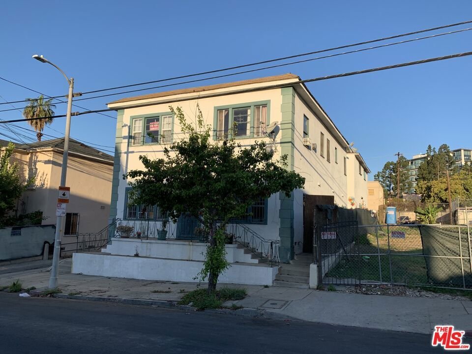 Los Angeles, California, United States 5 - 18362008