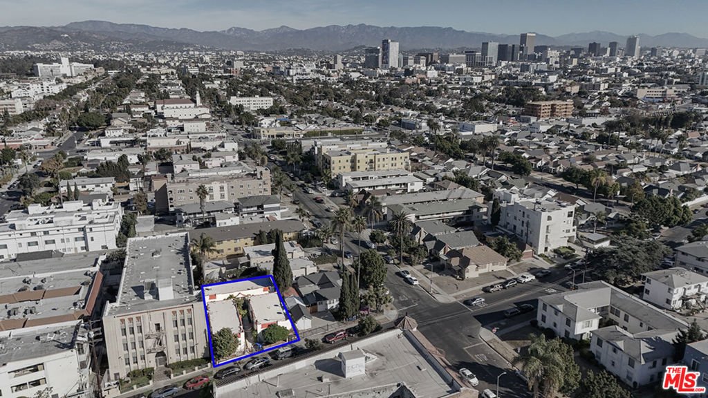 Los Angeles, California, United States 4 - 18362012