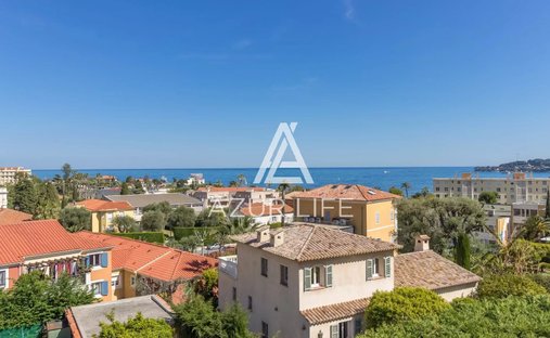 Villa in Beaulieu-sur-Mer, Provence-Alpes-Côte d'Azur, France 1