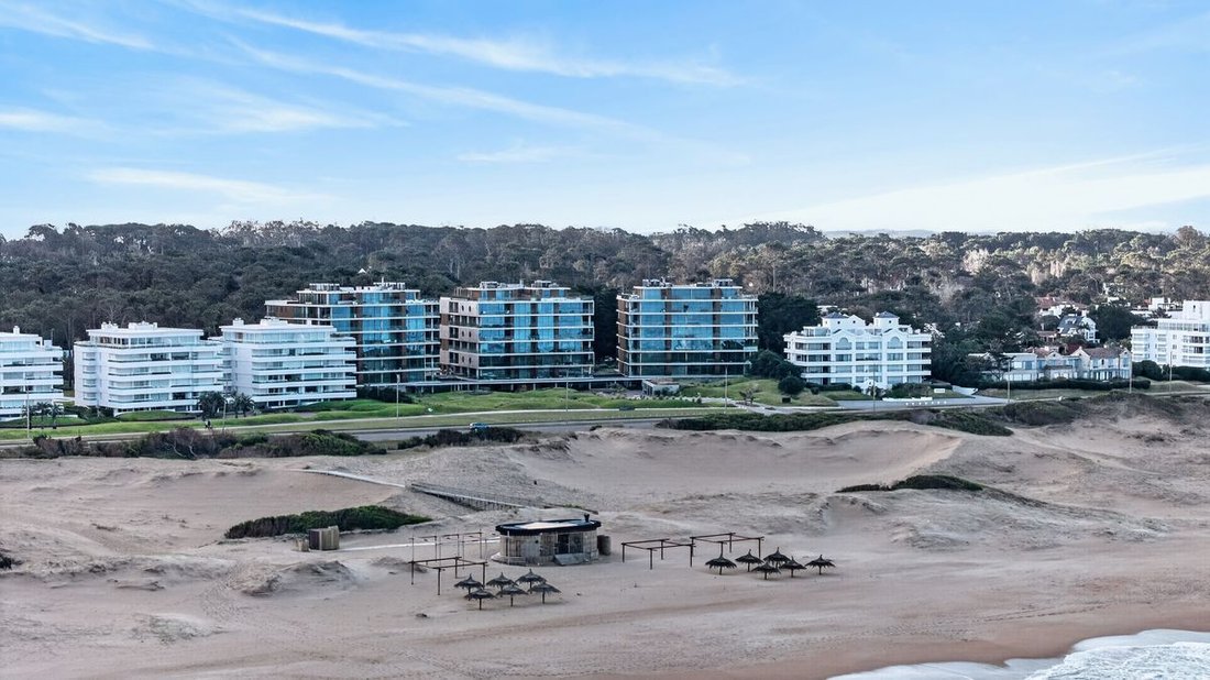 Apartment in Punta del Este, Maldonado Department, Uruguay 2 - 18367251