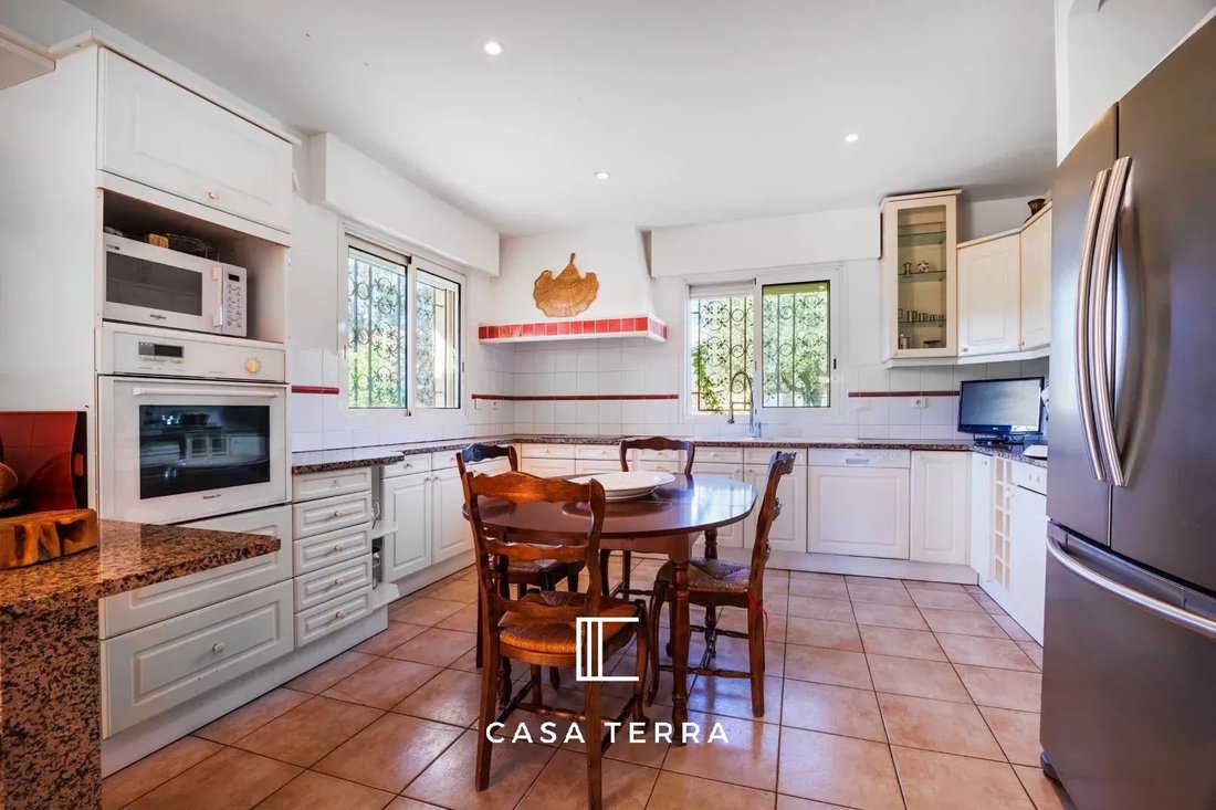Villa in Porto-Vecchio, Corsica, France 5 - 18363819