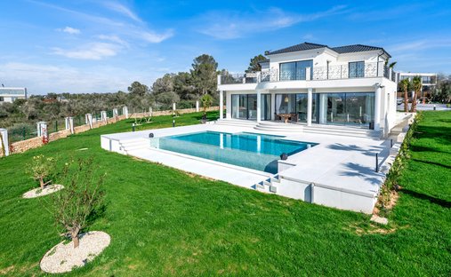 Villa in Palma, Balearic Islands, Spain 1
