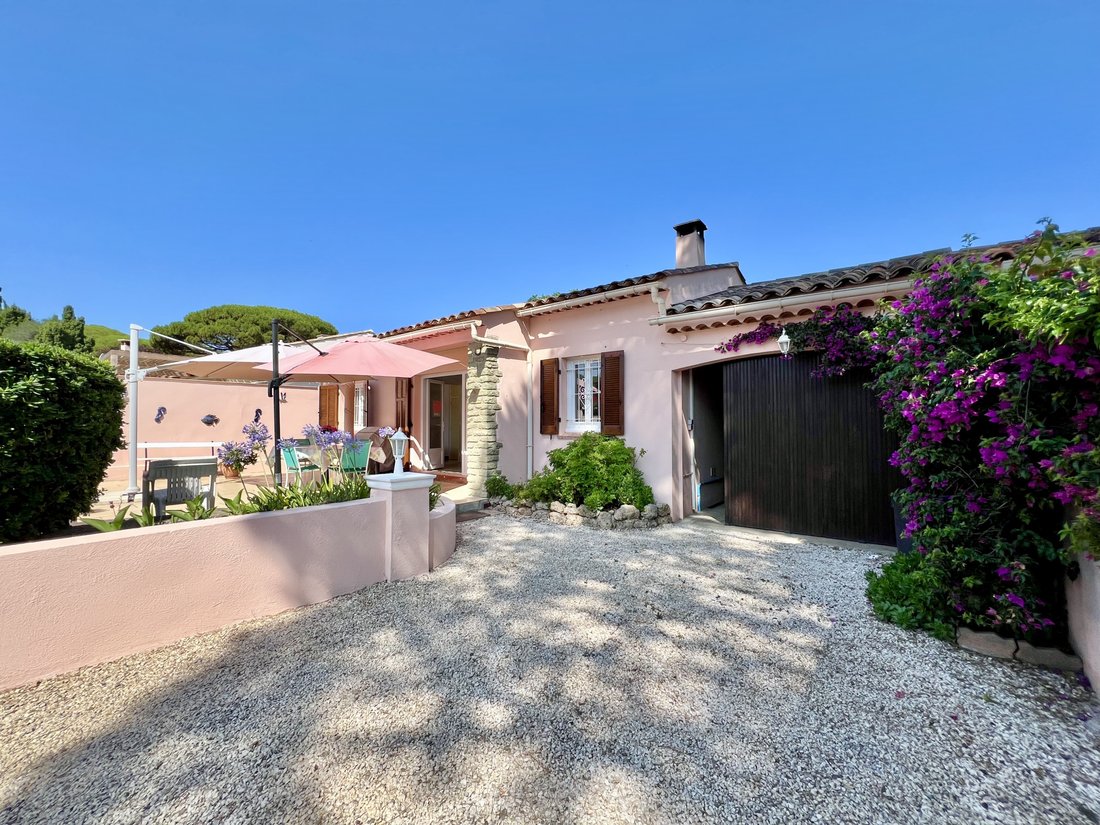 Villa in Nartelle-Noyer-Bellevue-bd des Sardinaux, Sainte-Maxime, France 2 - 18363038