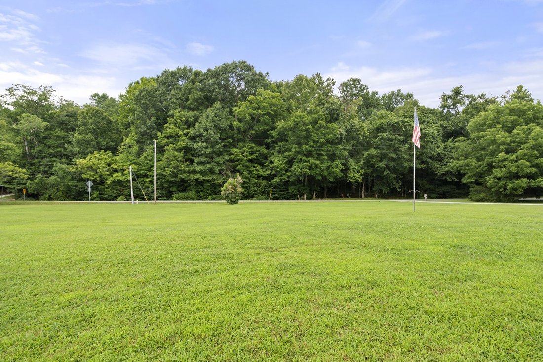House in Dickson, Tennessee, United States 3 - 18350004