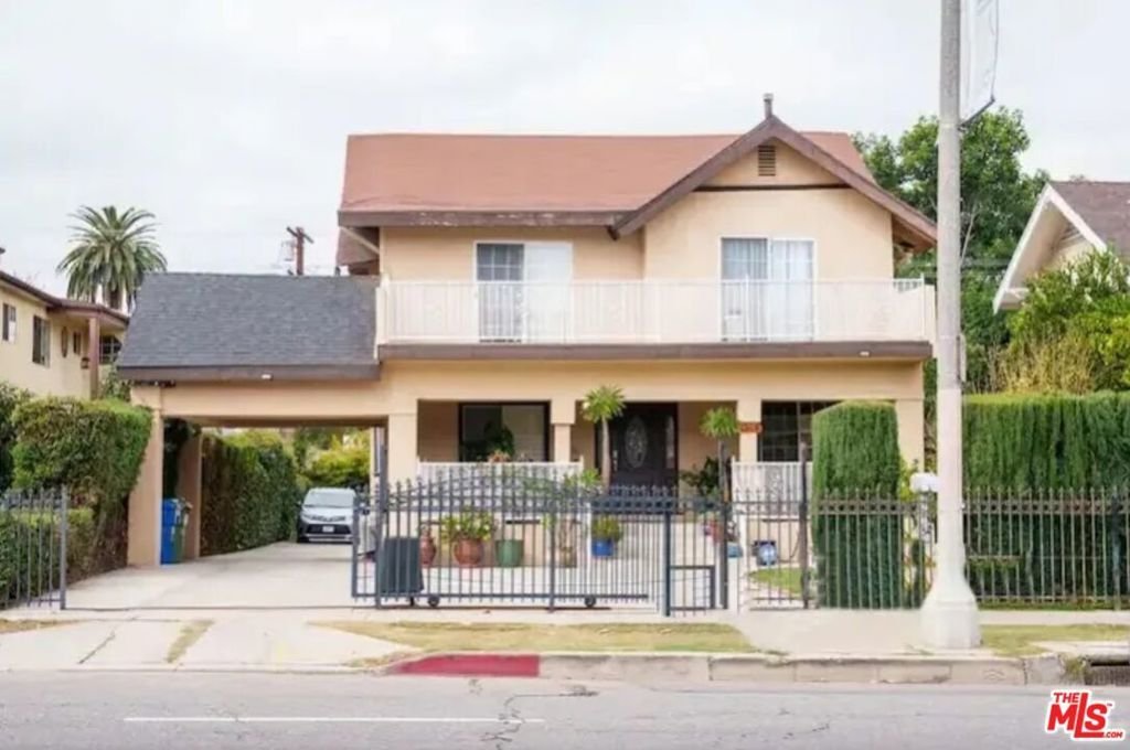 House in Los Angeles, California, United States 1 - 18364934