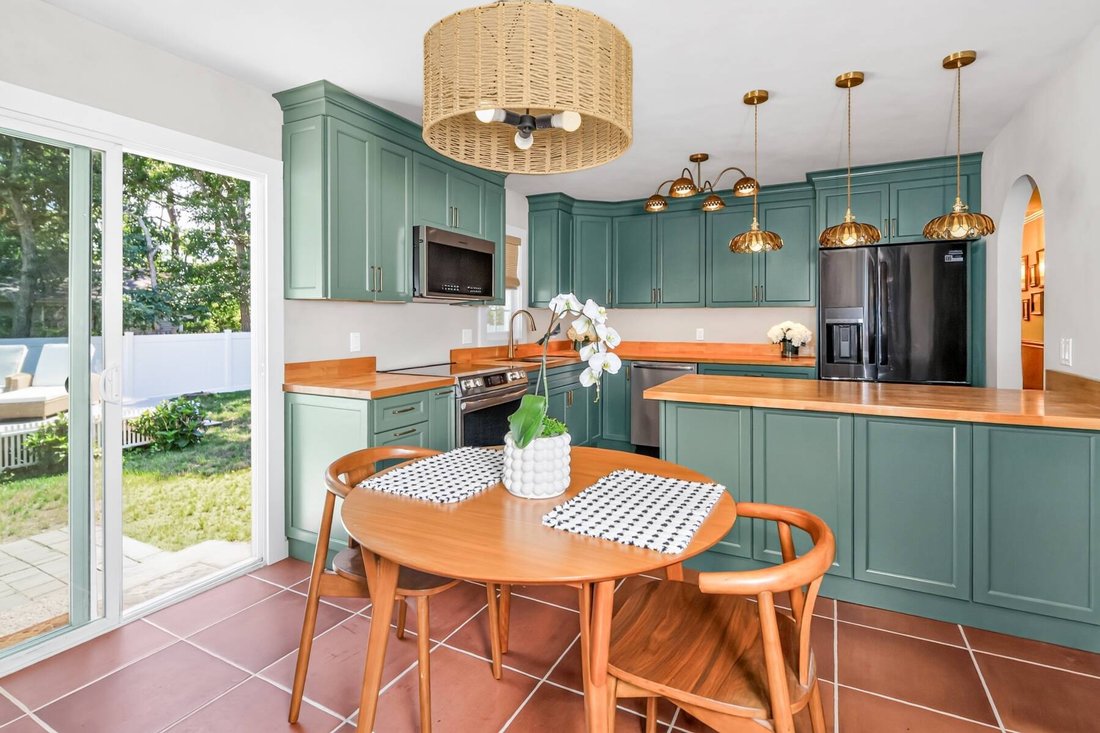 House in Hampton Bays, New York, United States 2 - 18361686