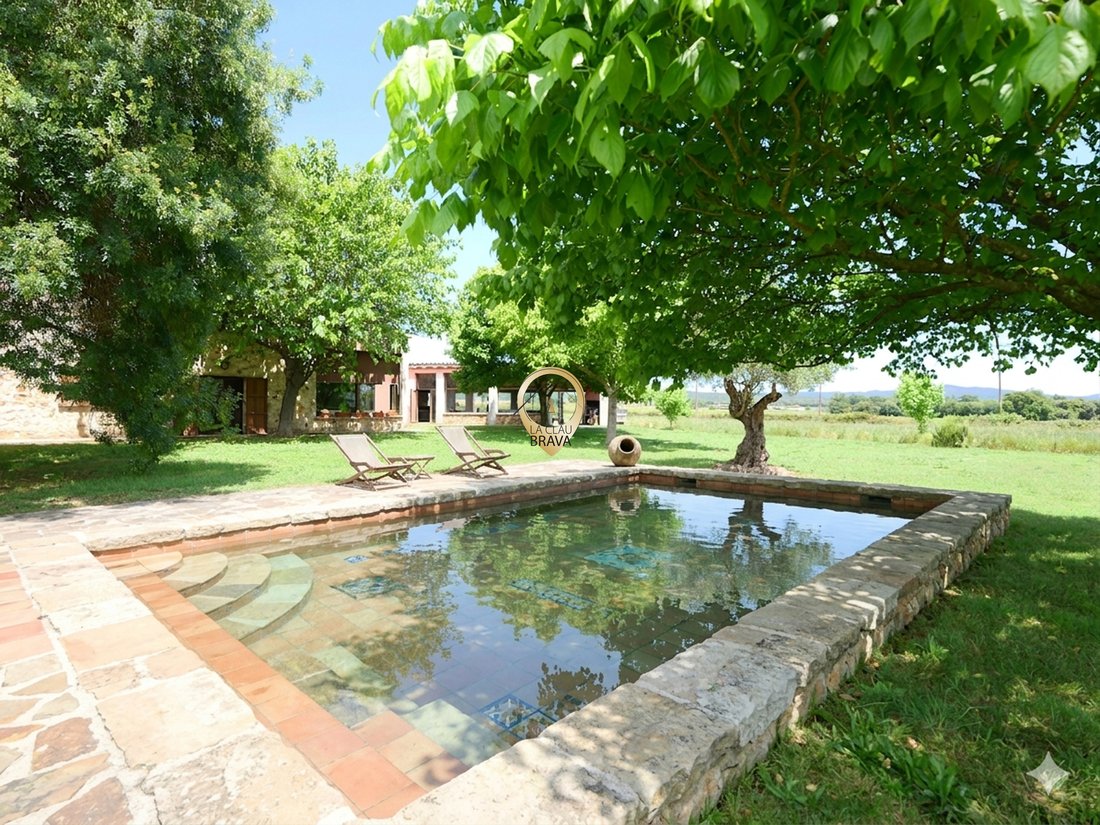 Land in Cassa de la Selva, Catalonia, Spain 4 - 18362703