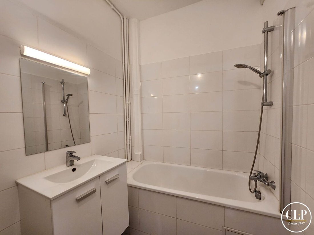 Apartment in Vincennes, Ile-de-France, France 5 - 18362847